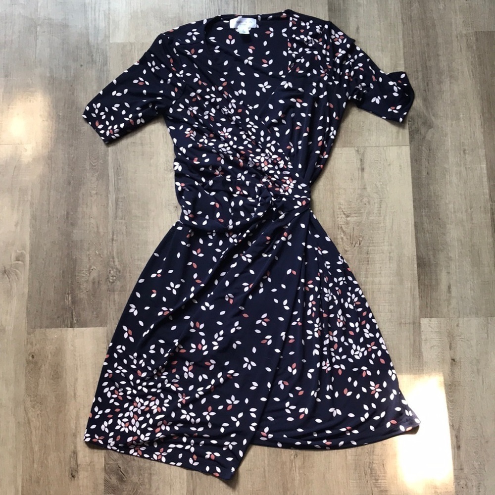 Motherhood maternity wrap around dress size small